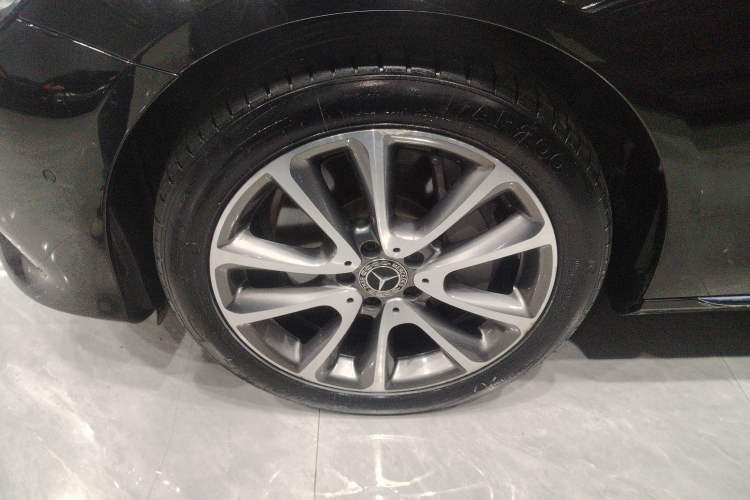 Used Mercedes-Benz E-Class 2018 Facelifted E 300 L Stylish Version
