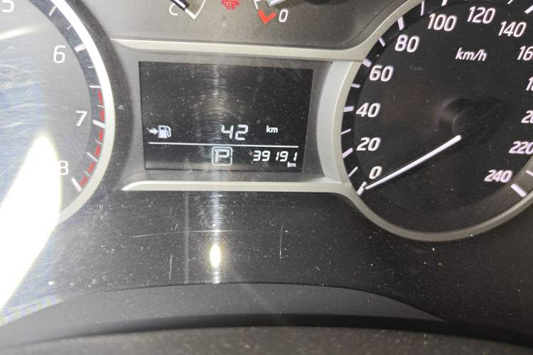 Used Nissan Lannia 2019 1.6L CVT Smart Connect Smart Cool Version China VI Standard
