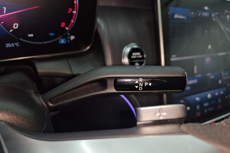 Used Mercedes-Benz GLC 2023 Facelift GLC 260 L 4MATIC Luxury Version 7-Seater