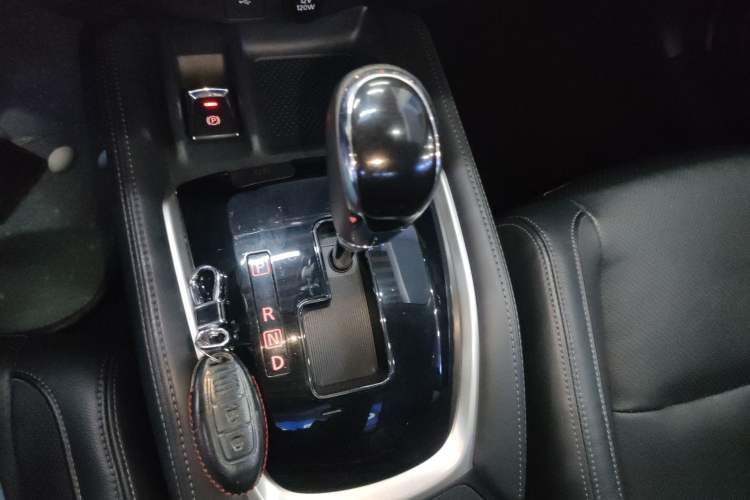 Used Nissan X-Trail 2019 2.0L CVT Smart Connect Comfort Edition 2WD
