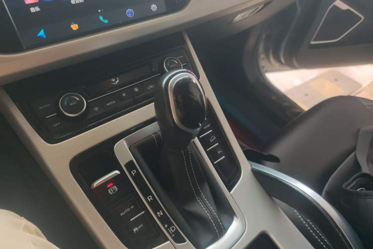 Used Geely Auto Emgrand X7 Sport 2016 1.8TD Automatic Smart Connectivity Version