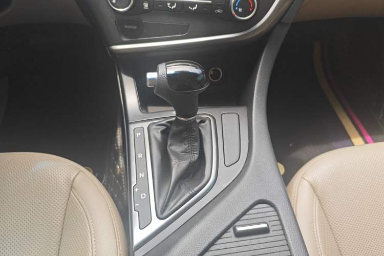 Used Kia K5 2015 2.0L Automatic GL
