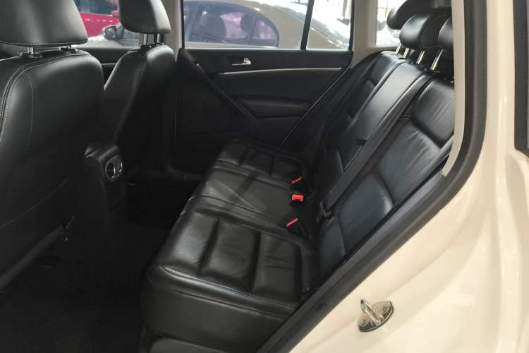 Used Volkswagen Tiguan 2017 300TSI Automatic Two-Wheel Drive Silk Road Comfort Edition
