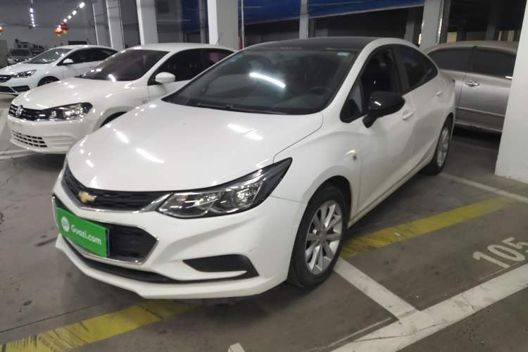 Used Chevrolet Cruze 2018 Revised Version 320 Automatic Pioneer Edition