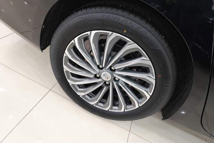 Used Buick LaCrosse 2024 28T Luxury Edition
