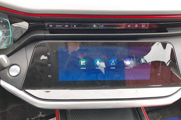 Used Dongfeng Aeolus Yixuan MAX 2021 1.5T Ultra-Stylish Trendsetter Edition
