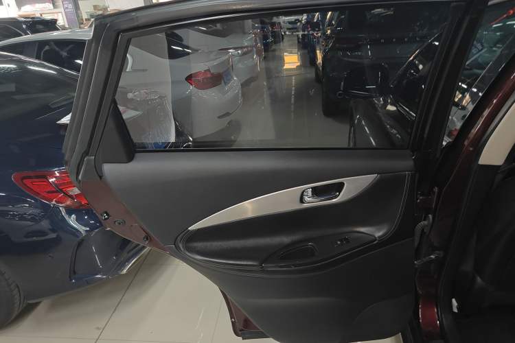 Used Infiniti QX50 2015 2.5L Comfort Edition