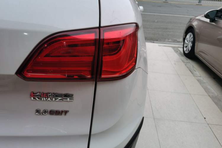 Used Haval H6 Coupe 2015 Blue Label 2.0T Automatic Two-Wheel Drive Prestige Model