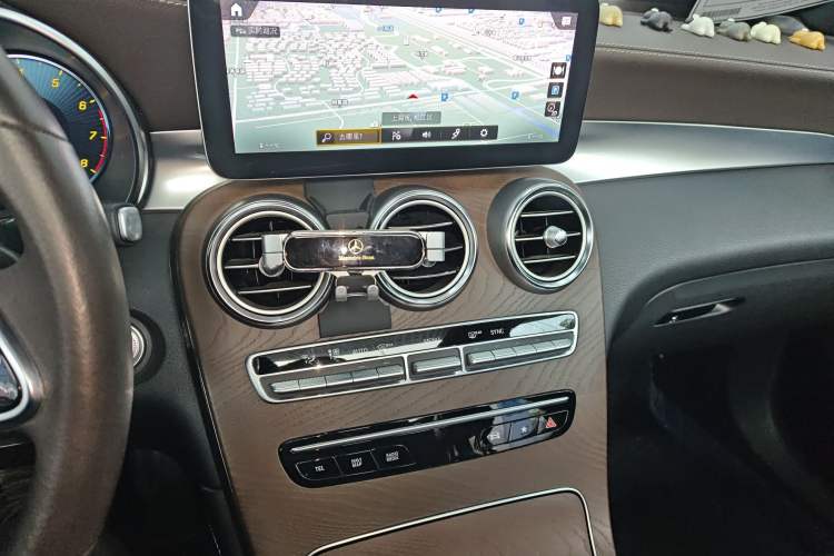 Used Mercedes-Benz GLC 2020 GLC 300 L 4MATIC Dynamic Edition
