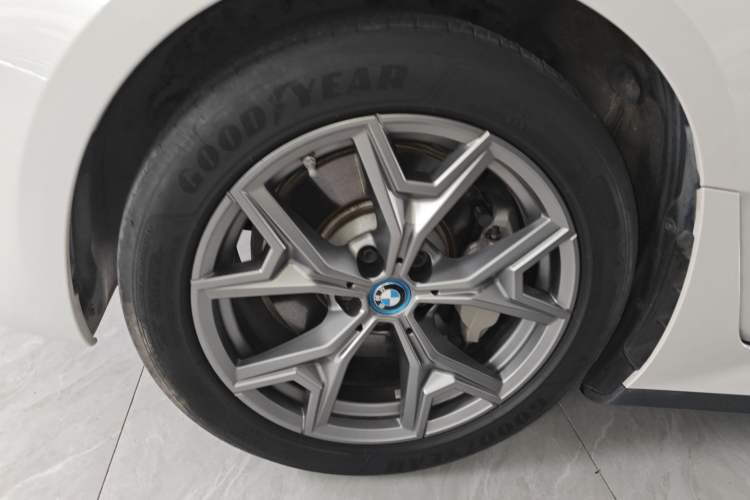 Used BMW i3 2024 eDrive 35 L
