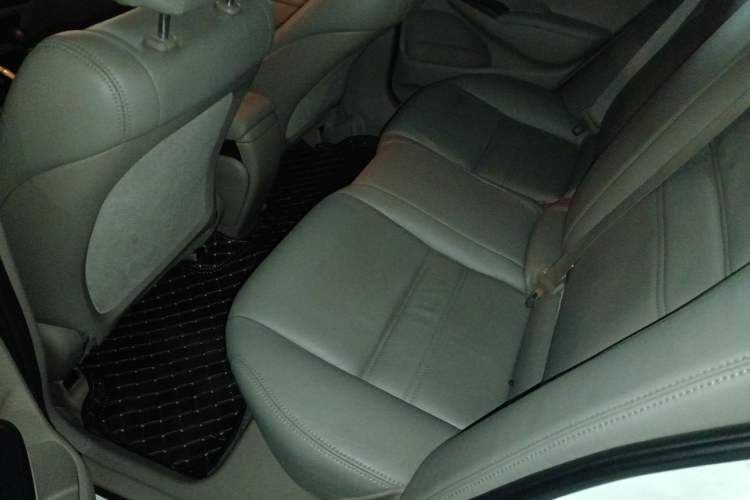 Used CIIMO CIIMO 2012 1.8L Automatic
