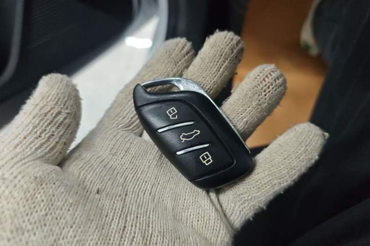 Used Roewe i5 2021 1.5L CVT Platinum Edition