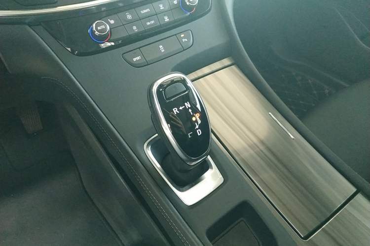 Used Buick LaCrosse 2022 652T Luxury Version
