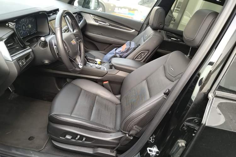 Used Cadillac XT6 2022 2.0T Six-Seater Four-Wheel-Drive Prestige Version