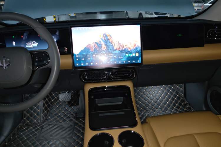 Used Leapmotor C01 2024 Range-Extended 216 Luxury Edition
