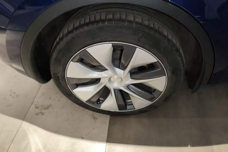 Used Tesla Model Y 2022 Rear-Wheel-Drive Version
