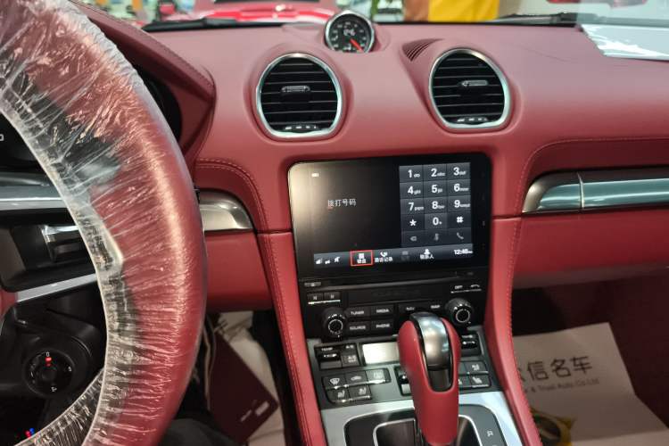 Used Porsche 718 2022 Cayman 2.0T
