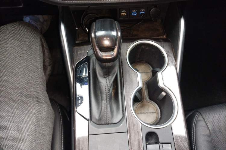 Used Toyota Highlander 2022 Dual-Engine 2.5L Four-Wheel Drive Supreme Edition 7-Seater