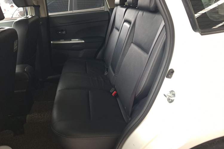 Used Mitsubishi ASX 2016 2.0L CVT Two-Wheel Drive Navigation Edition
