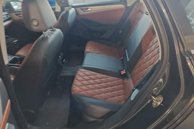 Used Volkswagen Sagitar 2023 300TSI DSG Excellence Edition
