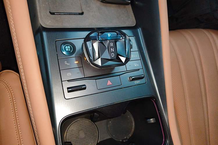 Used BYD Song L EV 2024 550 km Excellence Version
