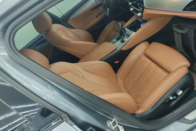 Used BMW 5 Series 2020 525i M Sport Package
