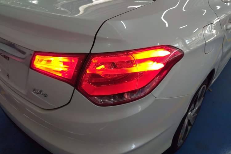 Used Citroen C4L 2014 1.6THP Intelligent Drive Automatic Dynamic Model
