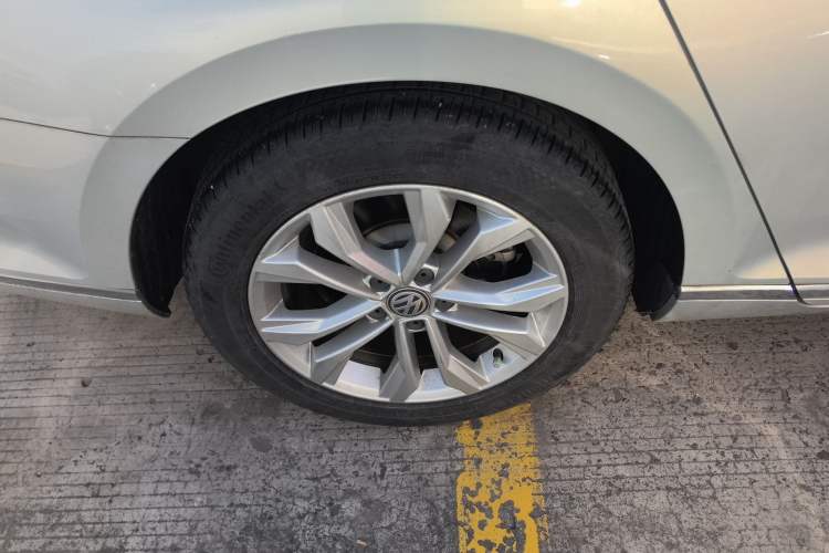 Used Volkswagen Magotan 2017 330TSI DSG Luxury Model
