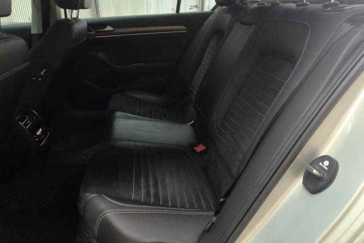 Used Volkswagen Magotan 2020 330TSI DSG Luxury Edition
