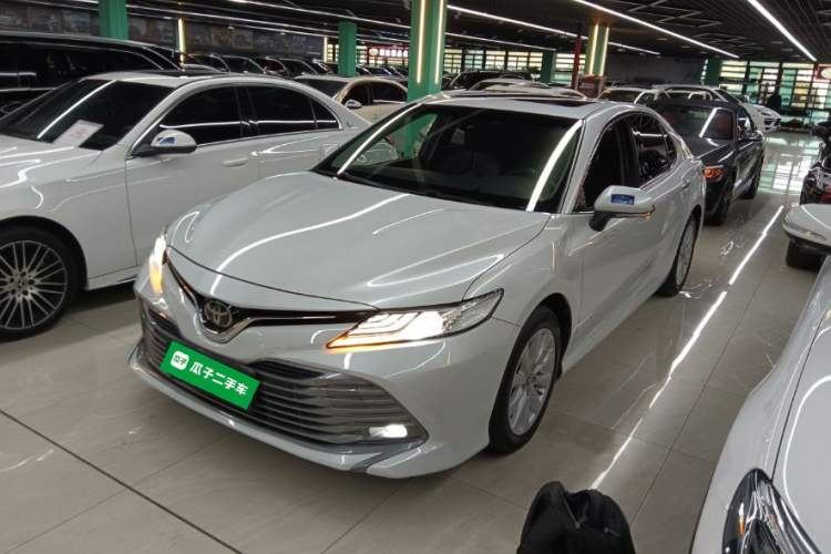 Used Toyota Camry 2019 2.0G Luxury Edition China VI Standard
