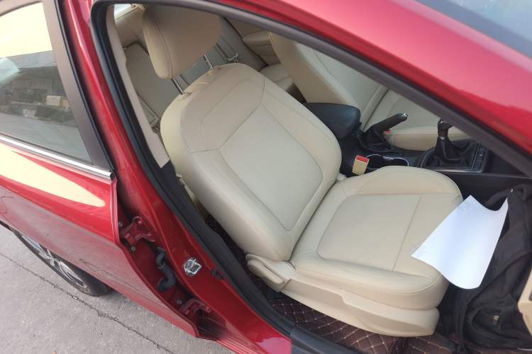 Used Changan Eado 2016 1.6L Manual Fashion Edition
