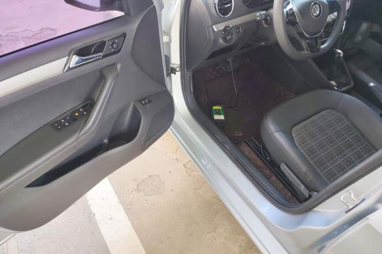 Used Volkswagen Jetta 2017 1.5L Automatic Comfort Model