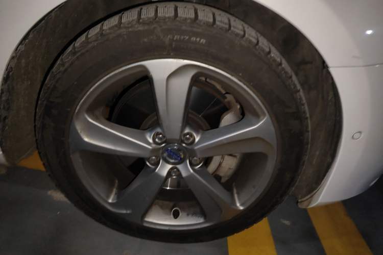 Used Volvo V40 2013 T5 Prestige Edition