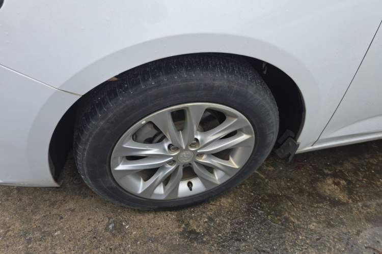 Used Buick Verano 2019 Sedan 20T Dual-Clutch Leading Model