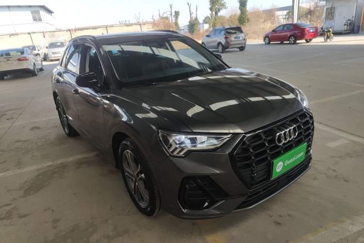 Used Audi Q3 2023 35 TFSI Fashion Dynamic Model (1.4T)
