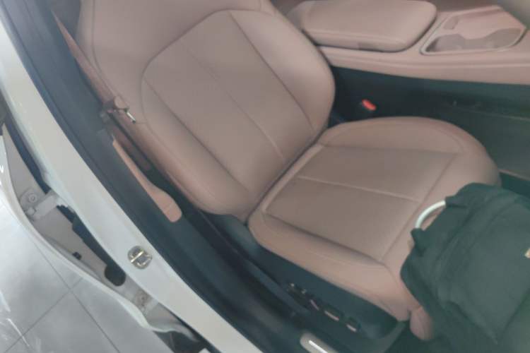 Used Nio EC6 2023 75 kWh
