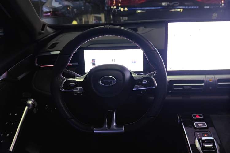 Used GAC Trumpchi EMKOO 2022 1.5T Supernova Max Edition
