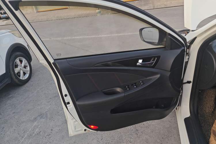 Used Changan Eado 2013 1.6L Manual Junkuo Model China IV Standard
