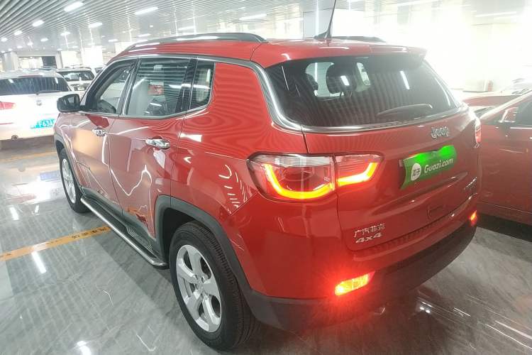 Used  Compass 2017 200T Automatic Family Edition
