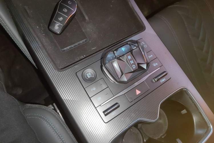 Used BYD Song L DM-i 2025 Intelligent Driving Version 112 km Beyond-Range Type
