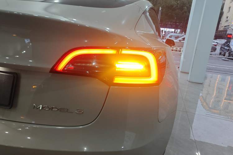 Used Tesla Model 3 2022 Rear-Wheel-Drive Version
