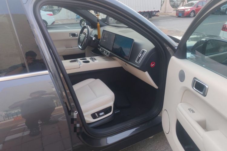 Used Li Auto L7 2023 Pro Model
