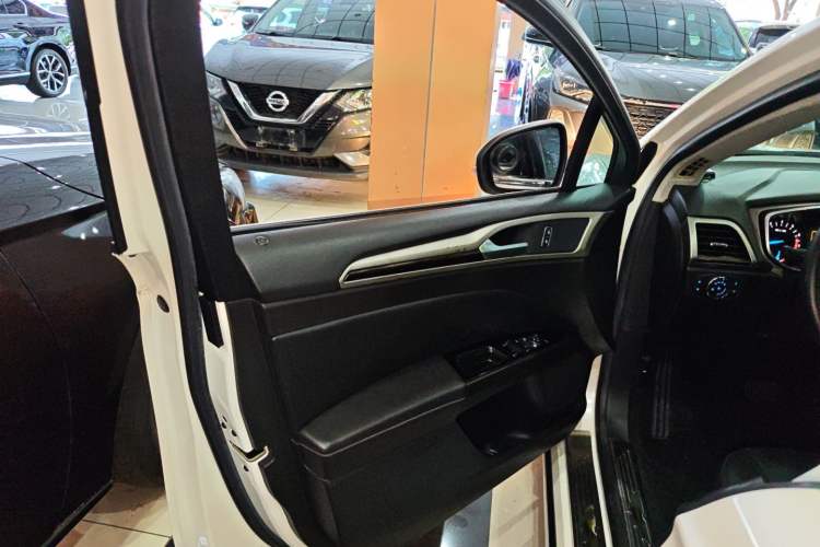 Used Ford Mondeo 2013 2.0L GTDi 200 Fashion Edition
