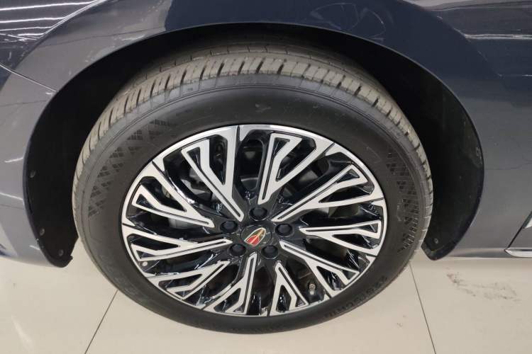 Used Hongqi H5 2023 2.0T Automatic Smart Connect Flagship Edition