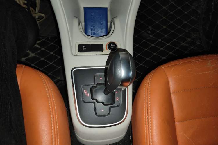 Used Volkswagen up! 2015 1.0L move up!