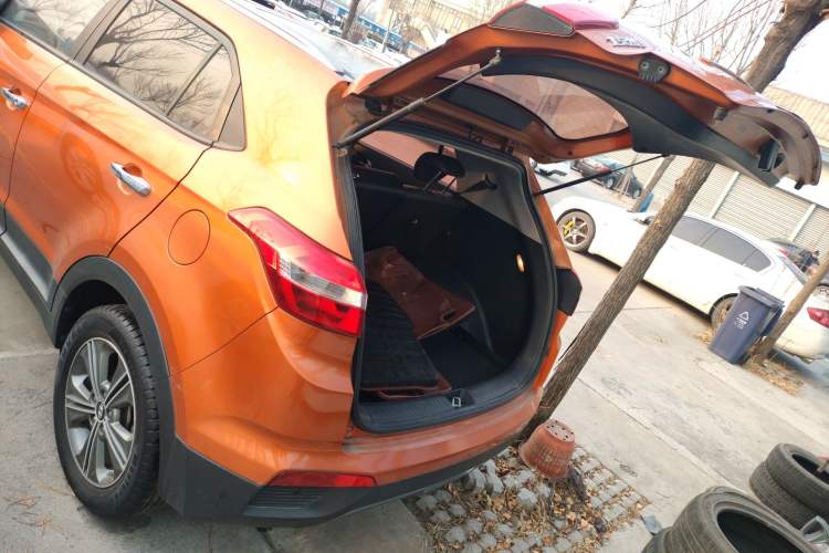 Used Hyundai ix25 2015 1.6L Automatic Two-Wheel Drive Smart GLS Trim
