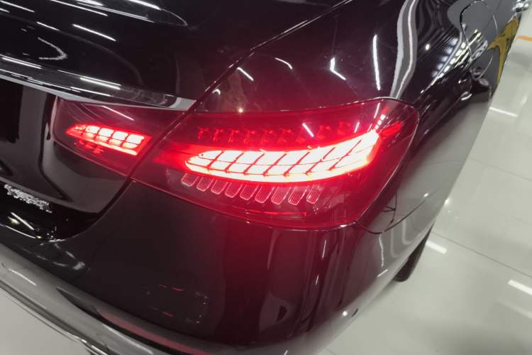 Used Mercedes-Benz E-Class 2023 E 300 L Luxury Model
