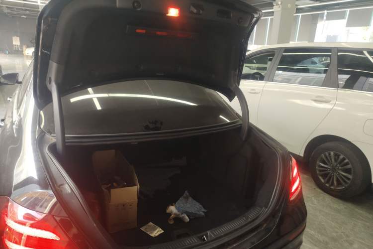 Used Mercedes-Benz E-Class 2019 Restyled E 300 L Sporty and Stylish Edition
