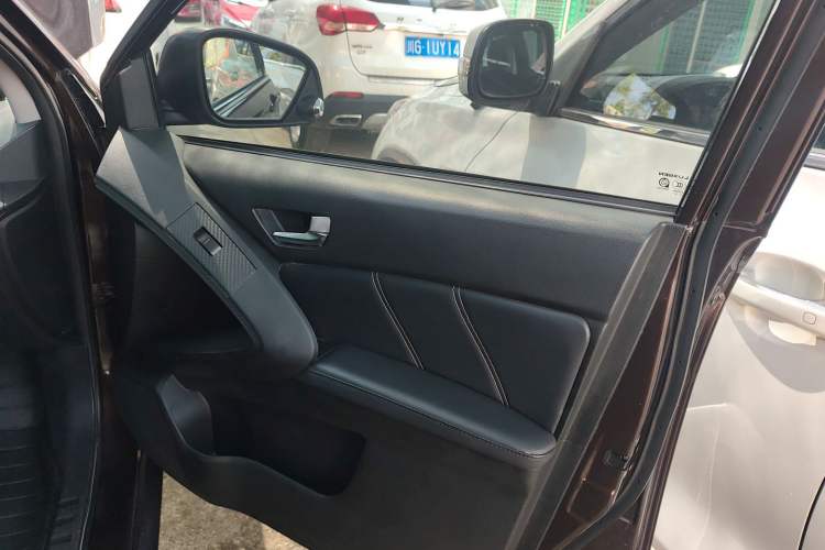 Used Luxgen U6 SUV 2014 1.8T Fashion Edition
