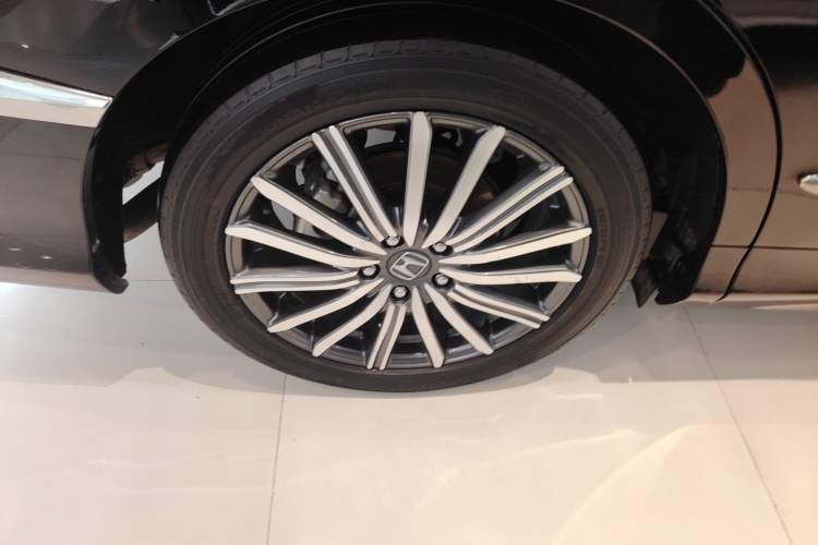 Used Honda Elysion 2022 2.0L eHEV Luxury Edition
